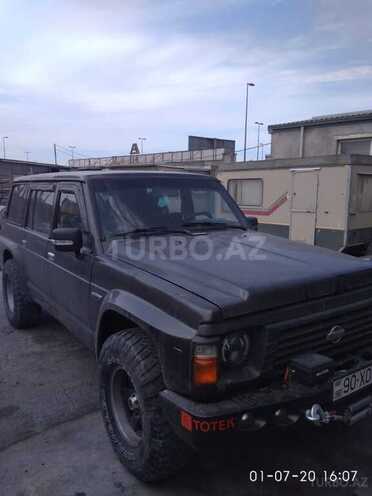 Nissan Patrol 1991, 320,000 km - 2.8 l - Bakı