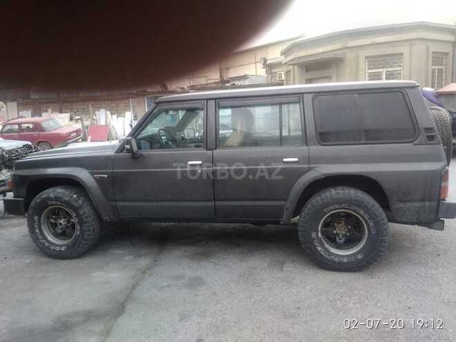Nissan Patrol 1991, 320,000 km - 2.8 l - Bakı