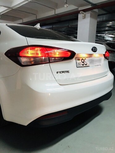 Kia Cerato 2016, 32,200 km - 2.0 l - Bakı