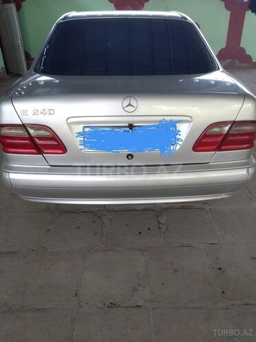 Mercedes E 240 2000, 360,000 km - 2.4 l - Salyan