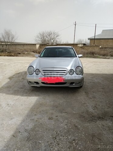 Mercedes E 240 2000, 360,000 km - 2.4 l - Salyan