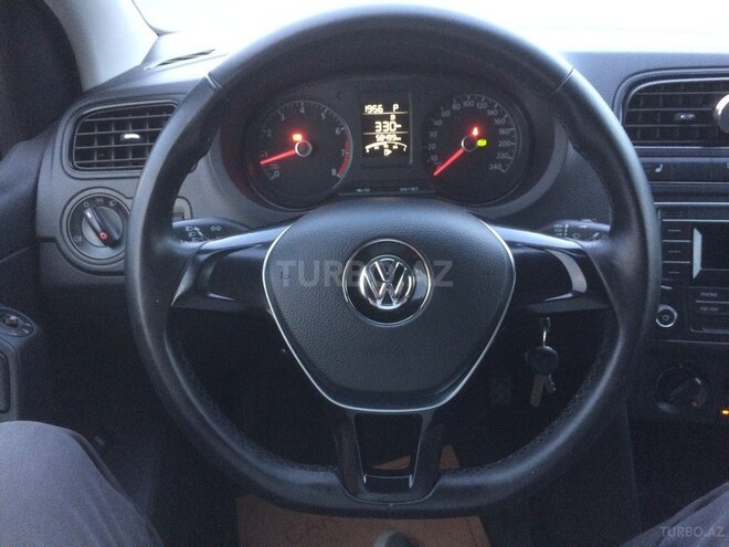 Volkswagen Polo 2018, 58,500 km - 1.6 l - Bakı
