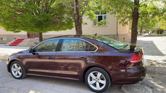 Volkswagen Passat 2012, 125,000 km - 2.5 l - Naxçıvan