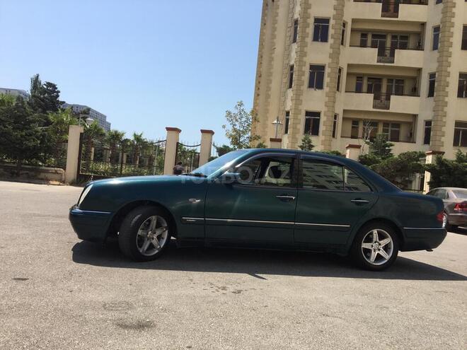 Mercedes E 230 1996, 300,000 km - 2.3 l - Bakı