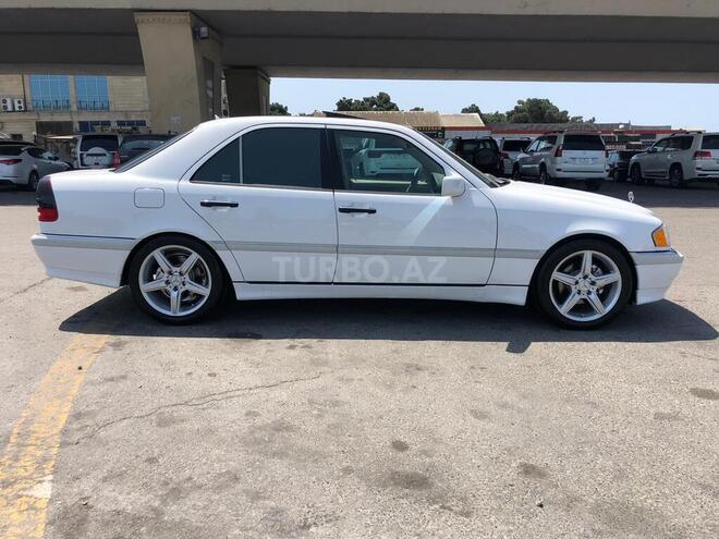Mercedes C 230 1999, 232,000 km - 2.3 l - Bakı