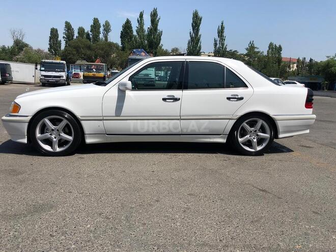 Mercedes C 230 1999, 232,000 km - 2.3 l - Bakı