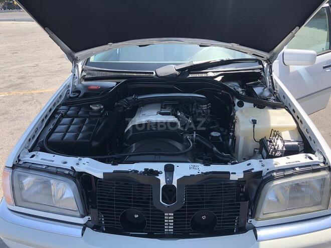 Mercedes C 230 1999, 232,000 km - 2.3 l - Bakı
