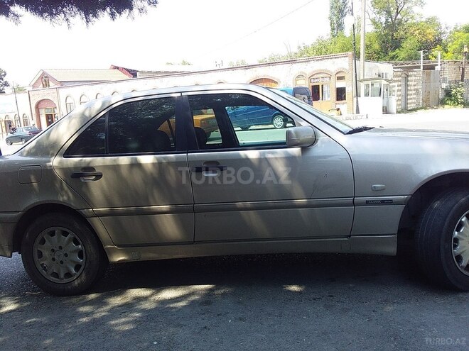 Mercedes C 200 1999, 405,600 km - 2.0 l - Bərdə