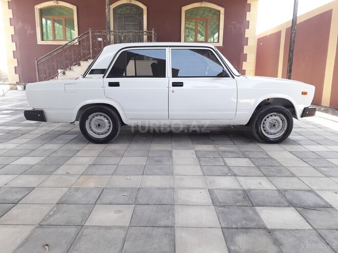 LADA (VAZ) 2107 2004, 200,000 km - 1.5 l - Yevlax