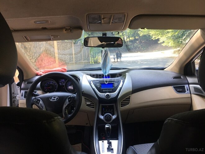 Hyundai Elantra 2011, 223,104 km - 1.8 l - Lerik