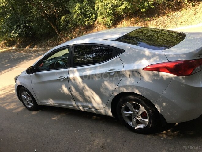 Hyundai Elantra 2011, 223,104 km - 1.8 l - Lerik