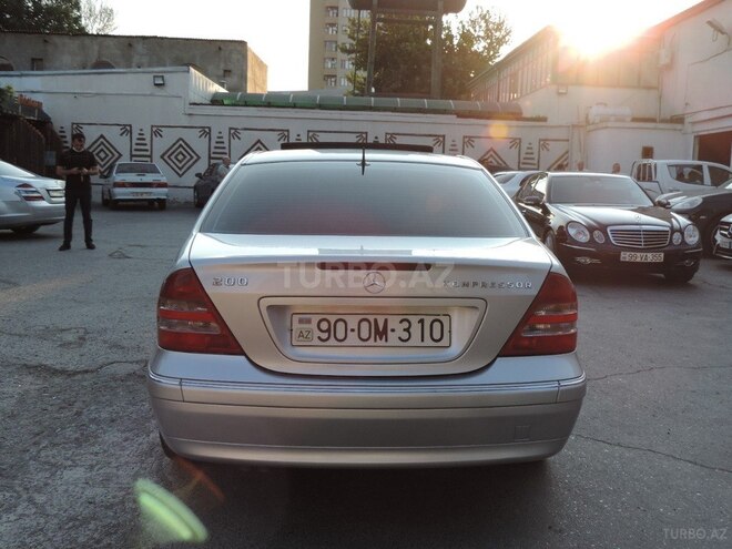 Mercedes 200 2001, 244,000 km - 2.0 l - Bakı