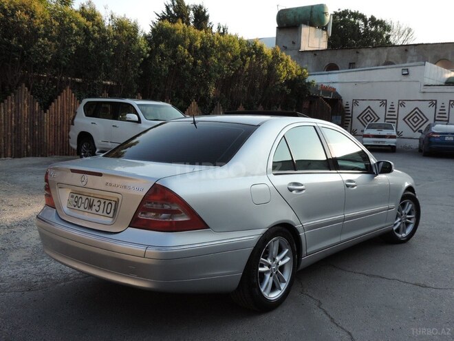 Mercedes 200 2001, 244,000 km - 2.0 l - Bakı