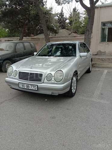 Mercedes E 230 1997, 271,000 km - 2.3 l - Bakı