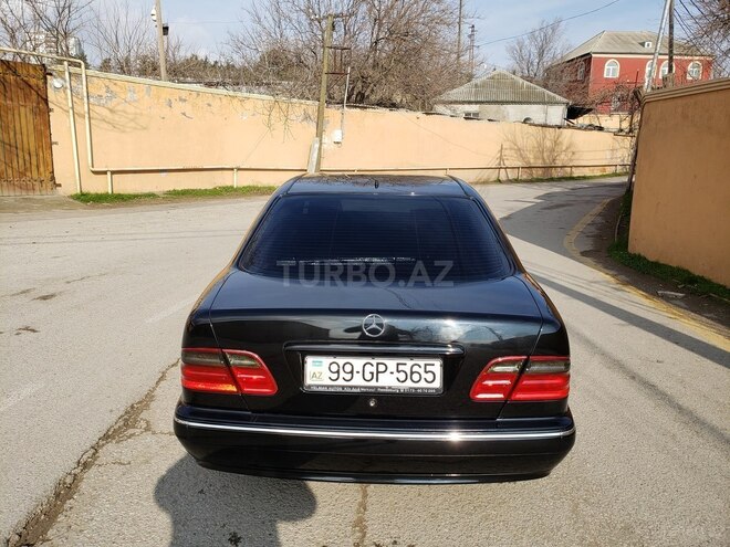 Mercedes E 220 2000, 245,000 km - 2.2 l - Bakı