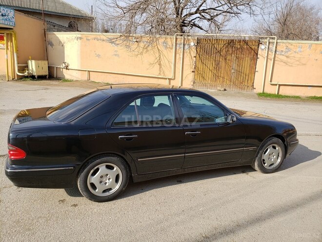Mercedes E 220 2000, 245,000 km - 2.2 l - Bakı