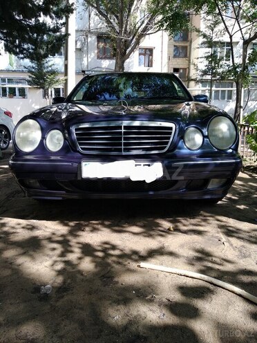 Mercedes E 240 1999, 295,000 km - 2.4 л - Bakı