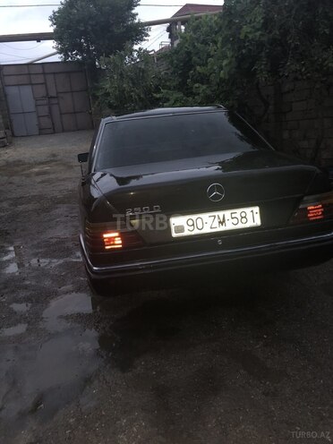 Mercedes E 250 1993, 602,000 km - 2.5 l - Bakı