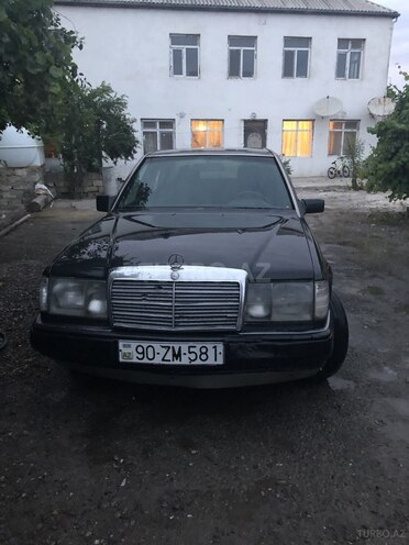 Mercedes E 250 1993, 602,000 km - 2.5 l - Bakı