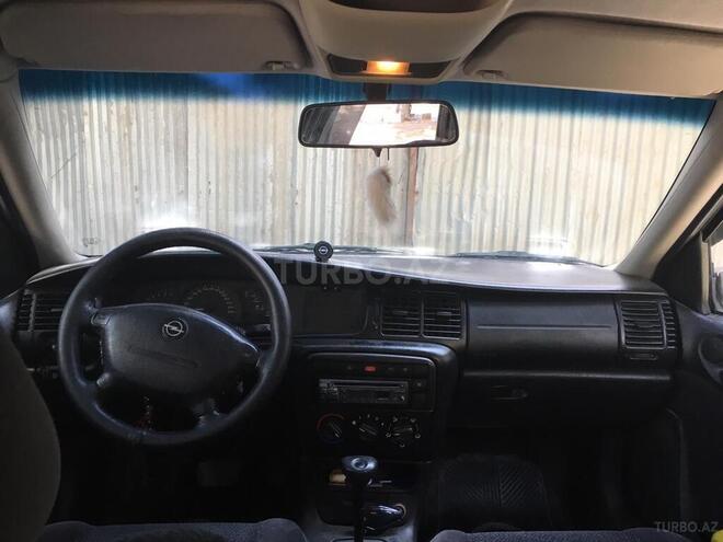 Opel Vectra 1999, 230,000 km - 2.0 л - Bakı