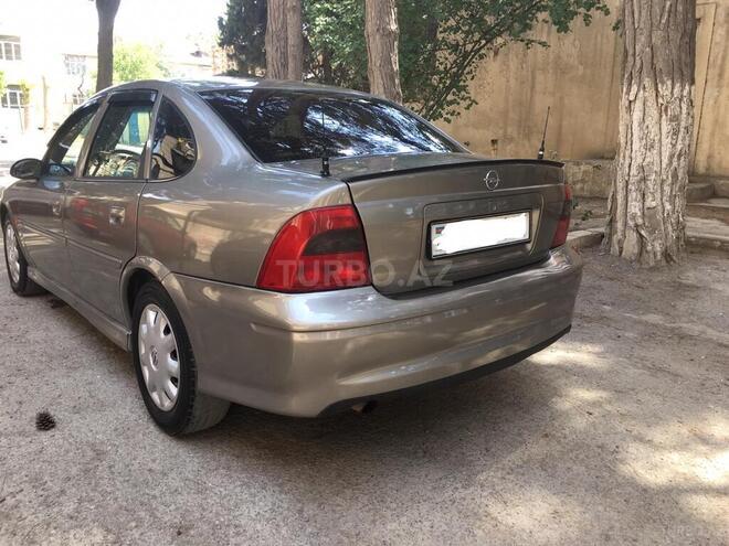 Opel Vectra 1999, 230,000 km - 2.0 л - Bakı
