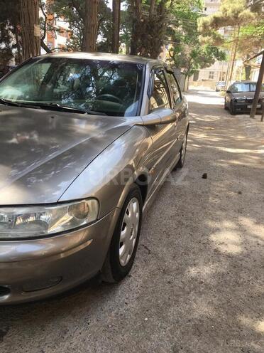 Opel Vectra 1999, 230,000 km - 2.0 л - Bakı