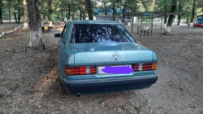 Mercedes 190 1990, 513,689 km - 2.0 l - Astara
