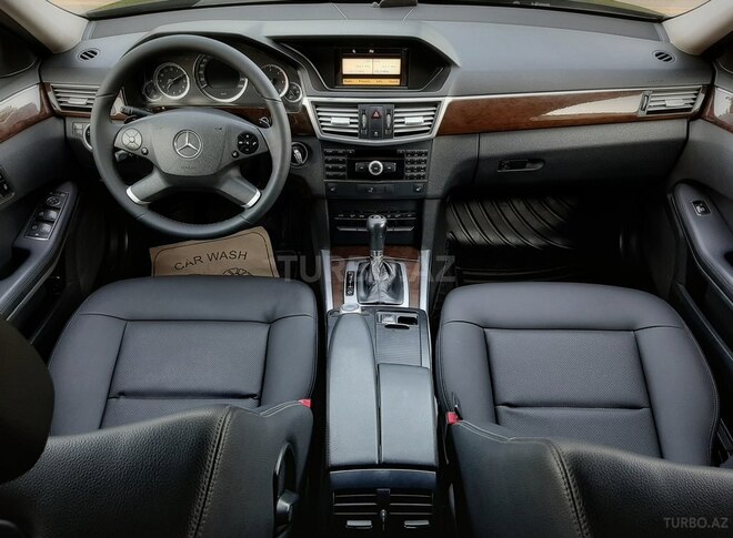 Mercedes E 220 2010, 210,000 km - 2.2 l - Bakı