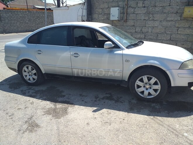 Volkswagen Passat 2001, 258,283 km - 2.0 л - Bakı
