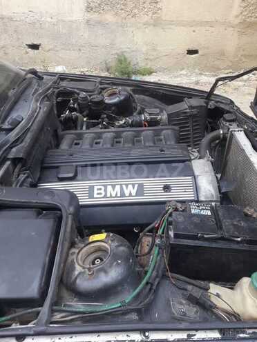 BMW 520 1990, 200,000 km - 2.0 l - Bakı