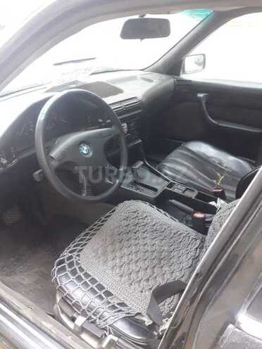 BMW 520 1990, 200,000 km - 2.0 l - Bakı