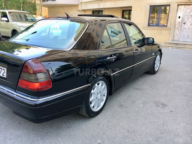 Mercedes C 220 1997, 354,761 km - 2.2 l - Bakı
