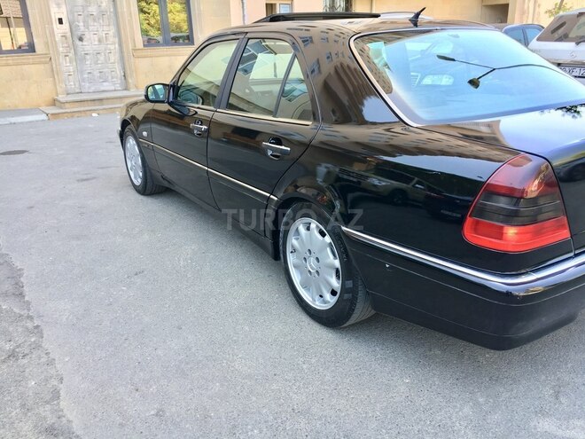 Mercedes C 220 1997, 354,761 km - 2.2 l - Bakı