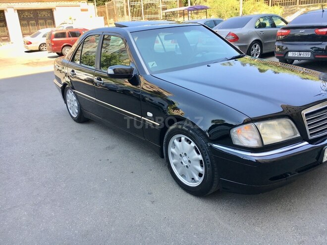Mercedes C 220 1997, 354,761 km - 2.2 l - Bakı