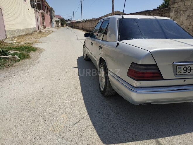 Mercedes E 200 1994, 352,000 km - 2.0 l - Bakı