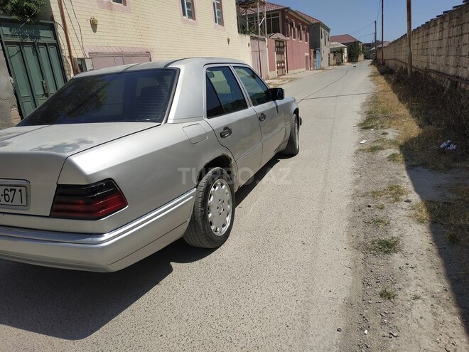 Mercedes E 200 1994, 352,000 km - 2.0 l - Bakı