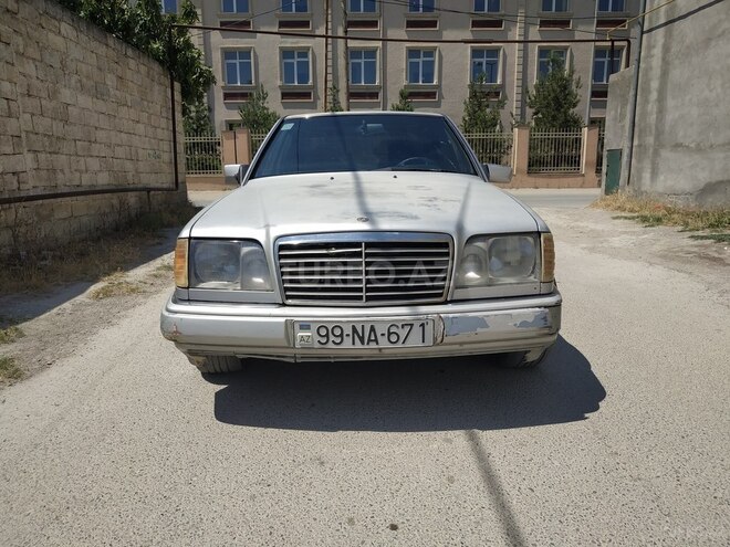 Mercedes E 200 1994, 352,000 km - 2.0 l - Bakı