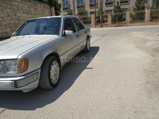 Mercedes E 200 1994, 352,000 km - 2.0 l - Bakı