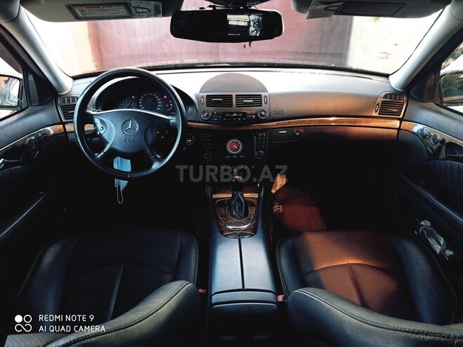 Mercedes E 220 2002, 245,799 km - 2.2 l - Bakı