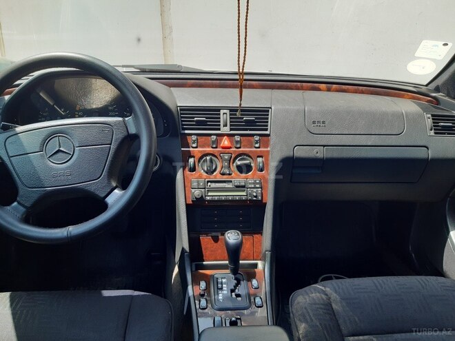 Mercedes C 180 1998, 210,000 km - 1.8 l - Gəncə