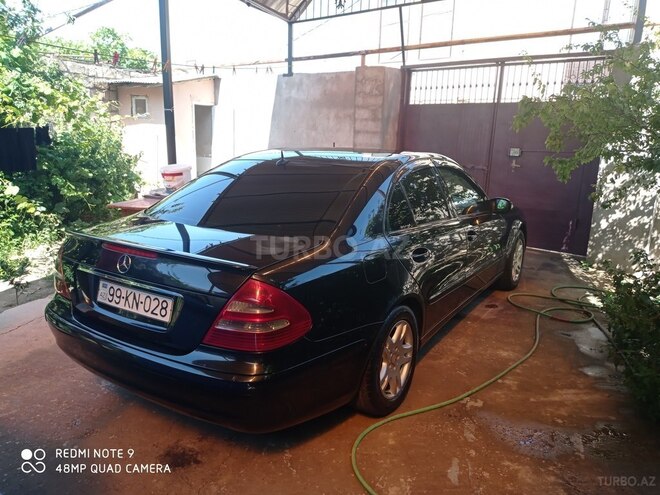 Mercedes E 220 2002, 245,799 km - 2.2 l - Bakı