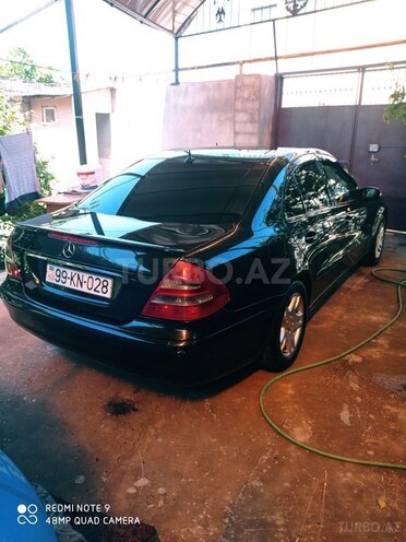 Mercedes E 220 2002, 245,799 km - 2.2 l - Bakı