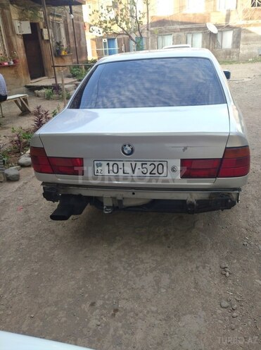 BMW 525 1989, 75,000 km - 2.0 l - Gəncə