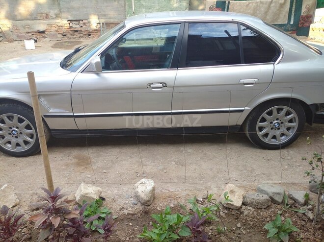 BMW 525 1989, 75,000 km - 2.0 l - Gəncə