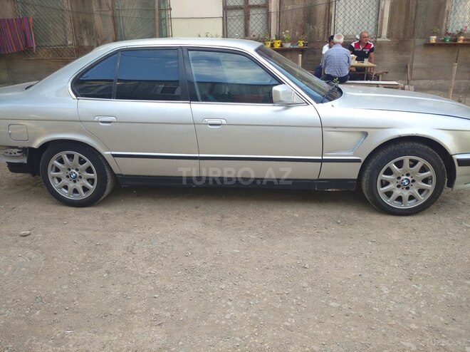 BMW 525 1989, 75,000 km - 2.0 l - Gəncə
