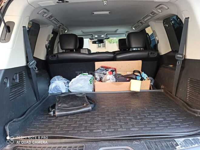 Nissan Patrol 2011, 180,000 km - 5.6 l - Bakı