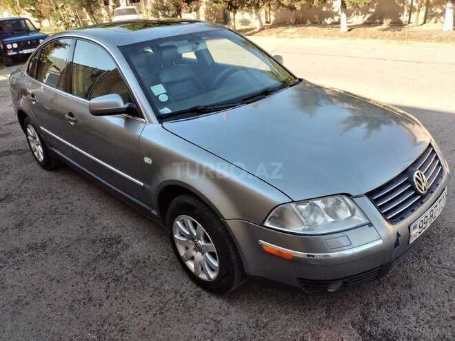 Volkswagen Passat 2003, 250,000 km - 1.8 l - Salyan