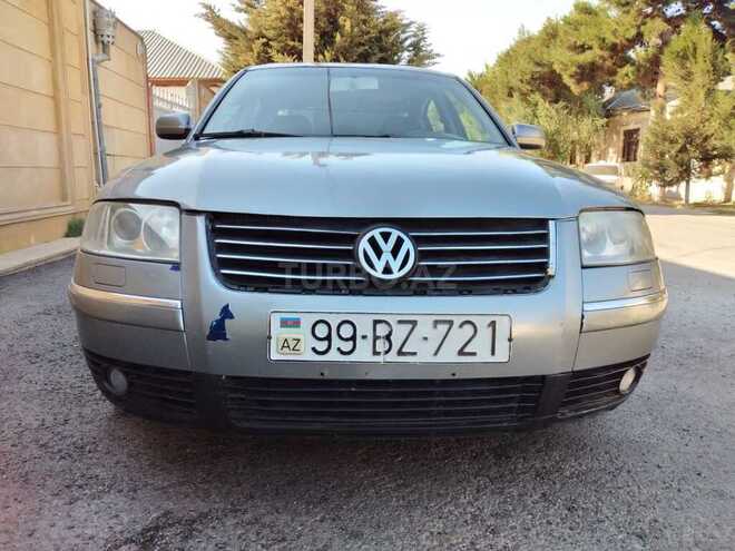 Volkswagen Passat 2003, 250,000 km - 1.8 l - Salyan