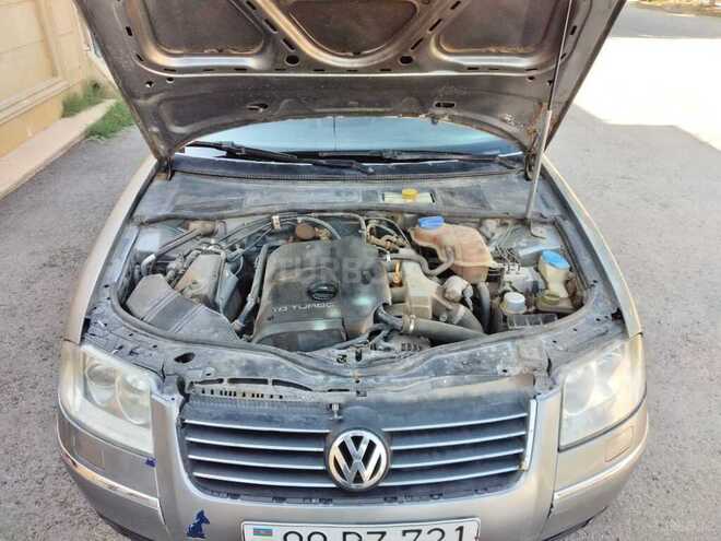 Volkswagen Passat 2003, 250,000 km - 1.8 l - Salyan