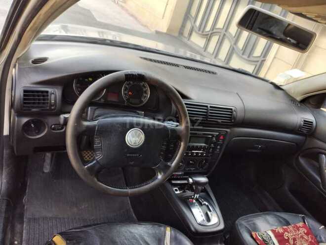 Volkswagen Passat 2003, 250,000 km - 1.8 l - Salyan
